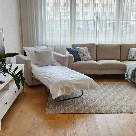 Center, Brand New + Free Parking Daire