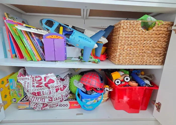 Center, Brand New + Free Parking Apartment